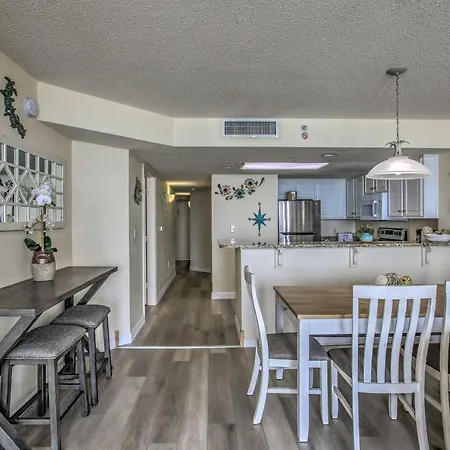 Bay Watch Condo With Oceanfront Balcony And Beach View